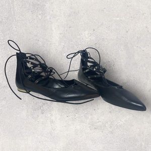 White House Black Market Women's Flats 8.5M Black Gold Accents Leather Wrap Shoe